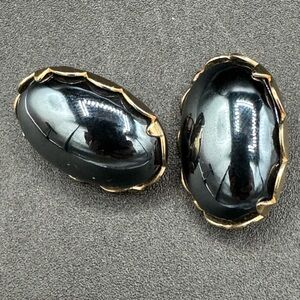 Vintage Mid-Century Sarah Coventry Black Mirror Cabochon Clip On Earrings